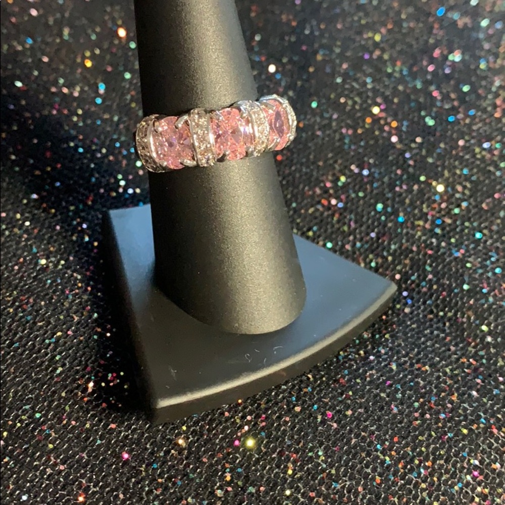 Size 8 ring